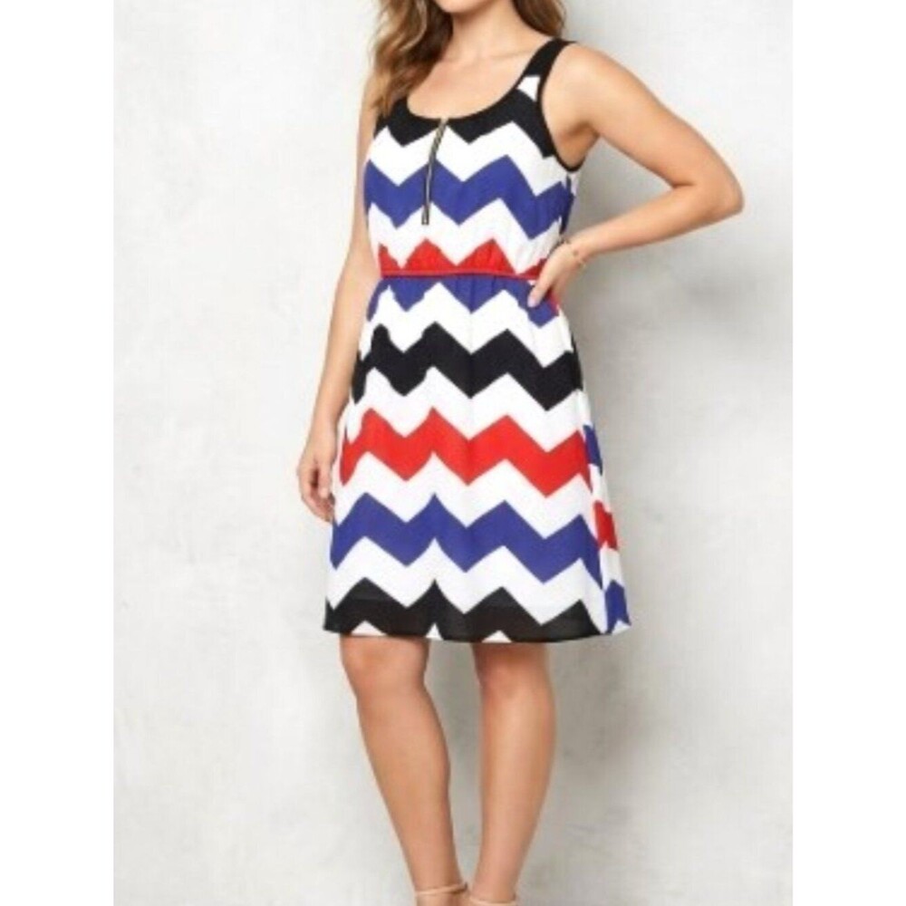 •	Vintage Y2K Rue 21 Chevron Swim Coverup Dress (Red, White & Blue)
